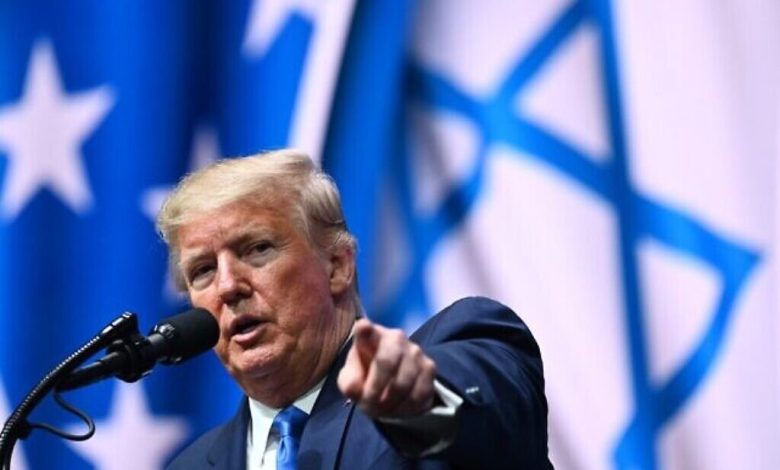  ترامب يطالب اليهود الأمريكيين بـ"تنظيم أمورهم" ويقول إنه كان سيُنتخب بسهولة "رئيسا للوزراء" في إسرائيل