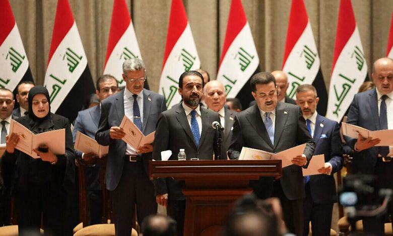 حكومة جديدة في العراق بعد أكثر من عام على الأزمة السياسية
