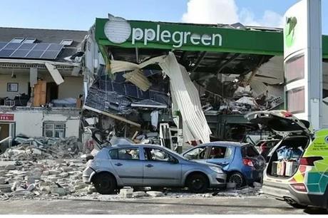 مقتل ثلاثة أشخاص إثر انفجار بمحطة وقود في ايرلندا