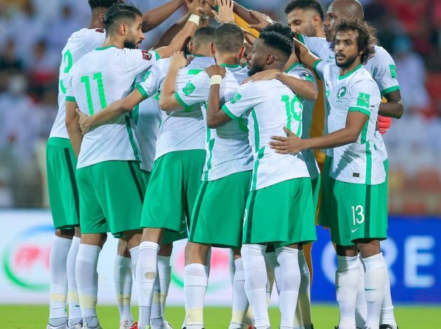منتخب السعودية يخسر لاعبه في كأس العالم بسبب الرباط الصليبي