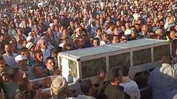 أهالي قرية تلبنت قيصر ينتظرون تشييع جنازة شهداء لقمة العيش بحادث الوادي الجديد