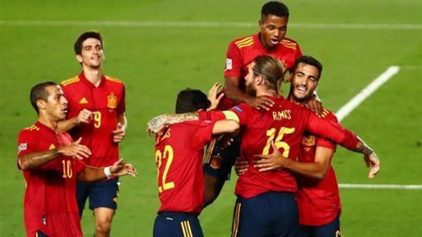 الشوط الأول.. تعادل سلبي بين إسبانيا وألمانيا في كأس العالم