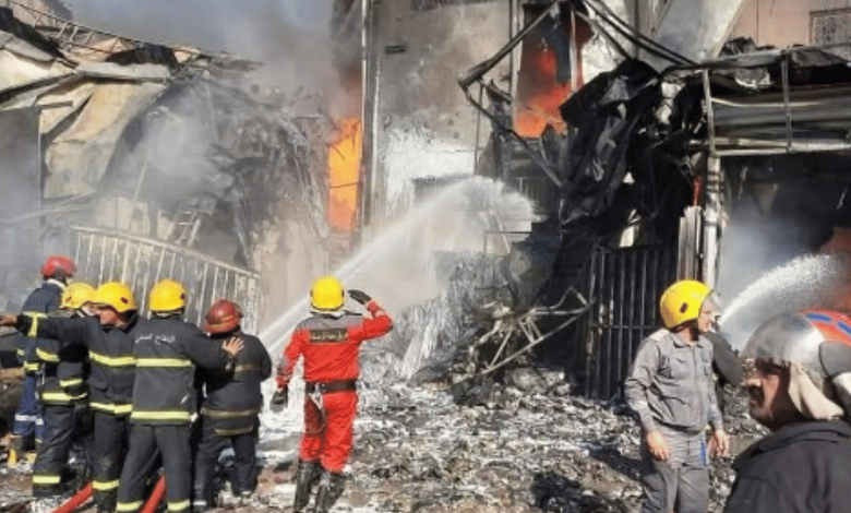 العراق.. 8 مفقودين بحريق مخازن الوزيرية في بغداد