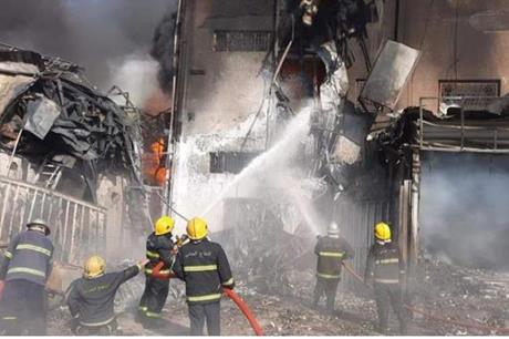 انهيار مبنى تجاري إثر حريق ضخم في العراق -فيديو
