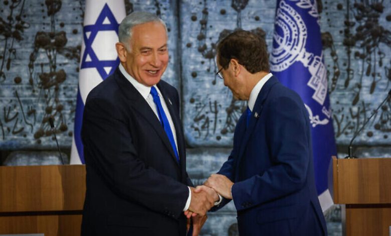 رئيس الدولة يكلف نتنياهو بتشكيل الحكومة التي تعهد بأن يكون فيها رئيس وزراء "جميع مواطني إسرائيل"