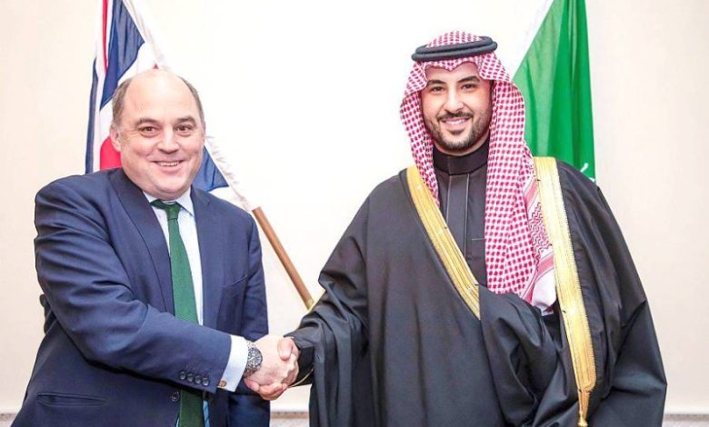 وزير الدفاع يوقع خطة التعاون الدفاعي مع بريطانيا - أخبار السعودية