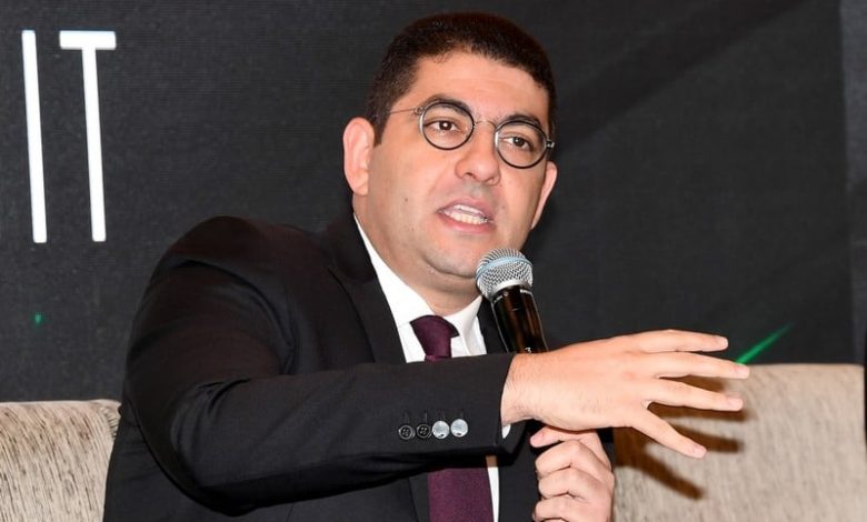 "وزير التواصل" يعلن إجراء مراجعة شاملة لمدونة الصحافة والنشر‬ بالمغرب