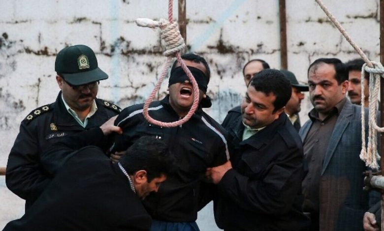 إعلام رسمي: تنفيذ أول حكم إعدام في إيران على صلة بالاحتجاجات