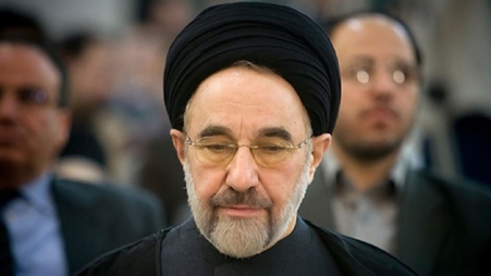 الرئيس الإيراني الأسبق خاتمي يحذر القيادة الحالية من قمع الاحتجاجات