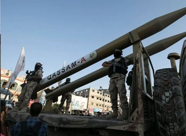 حماس تتصدى لغارات اسرائيلية على غزة بصواريخ أرض-جو وبالمضادات الأرضية