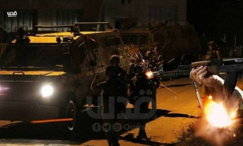 عمليات إطلاق نار ورشق بالحجارة تستهدف قوات الاحتلال والمستوطنين قرب بيت امر شمال الخليل