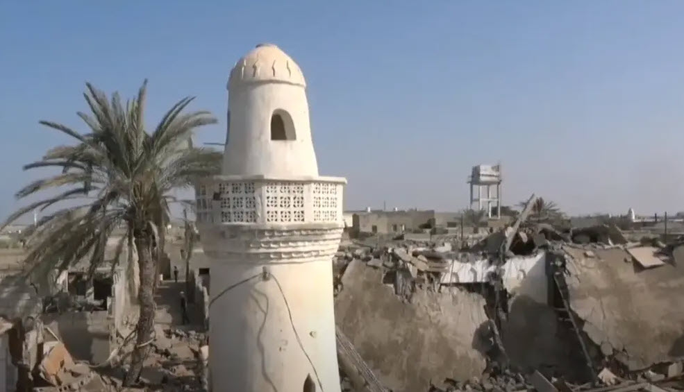 قصف صاروخي حوثي يدمر مسجداً غرب اليمن - عام 2021