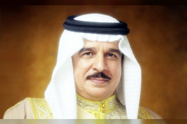 ملك البحرين : الحوار والنهج السلمي والحضاري ضرورة حتمية لتسوية الصراعات والنزاعات الإقليمية والدولية