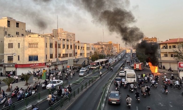نشطاء: مقتل أكثر من 500 شخص منذ بداية الإضرابات في إيران