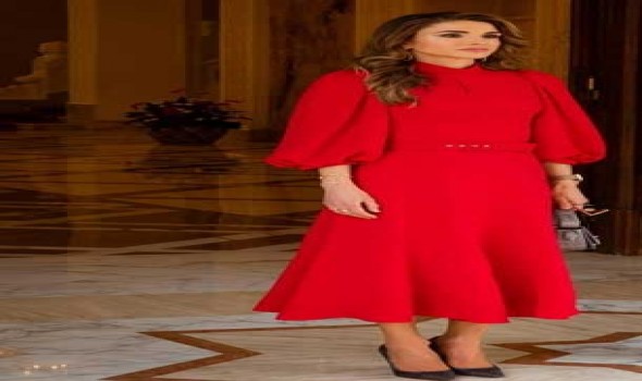 أجمل إطلالات الملكة رانيا باللون الأحمر