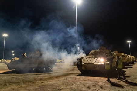 أوكرانيا تستقبل 120-140 دبابة في «موجة أولى» من شحنات غربية