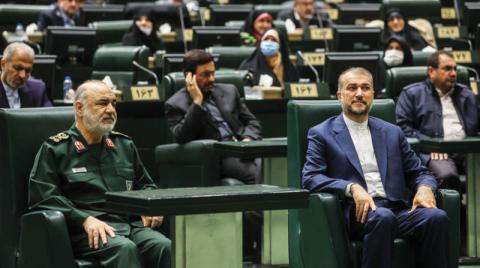 إيران تلوّح بالرد إذا صنفت أوروبا «الحرس» إرهابياً