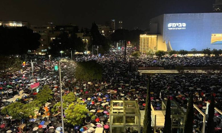 دعوات لمظاهرات مليونية.. آلاف المستوطنين يتظاهرون ضد نتنياهو