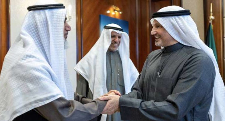 وزير الخارجية مستقبلا الرفاعي: الكويت لن تدخر جهداً لحماية مواطنيها في الخارج