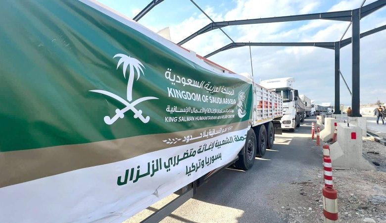 مركز الملك سلمان للإغاثة.. أول الواصلين إلى سورية - أخبار السعودية