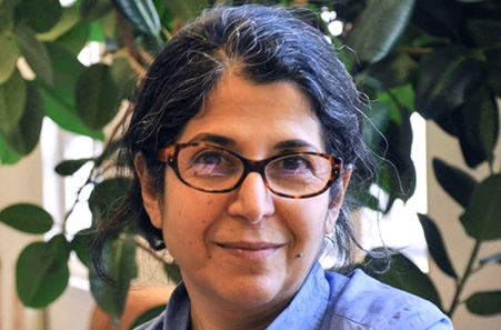 إطلاق سراح الباحثة الفرنسية الإيرانية فاريبا عادلخاه من سجن إيفين بإيران