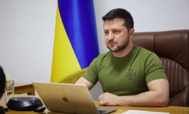 الرئيس الأوكراني يفرض عقوبات على منظمات وشخصيات روسية