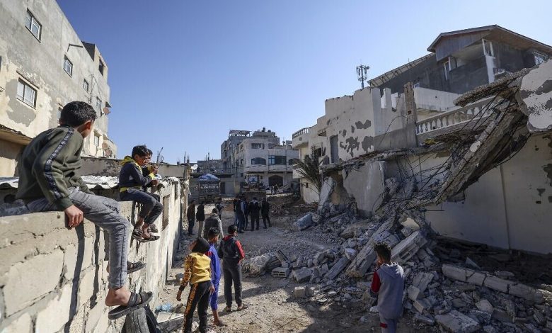 توسيع شارع في غزة يثير غضبا ومرارة لدى سكان منازل مهددة بالهدم