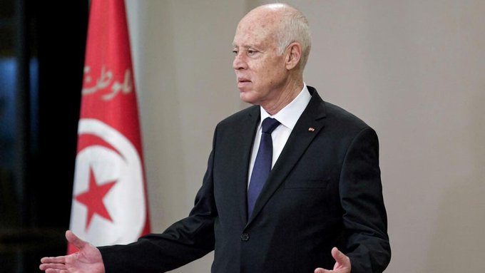 رئيس تونس يطرد الأمينة العامة للاتحاد الأوروبي للنقابات من البلاد