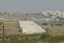يقطع أوصال الأحياء الفلسطينية... جهود جديدة لبناء حي استيطاني في منطقة "مطار القدس"