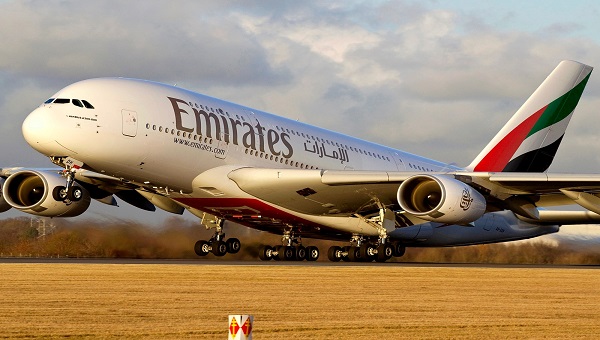 طيران الإمارات تُعزز عملياتها عبر القارات بنحو 31%