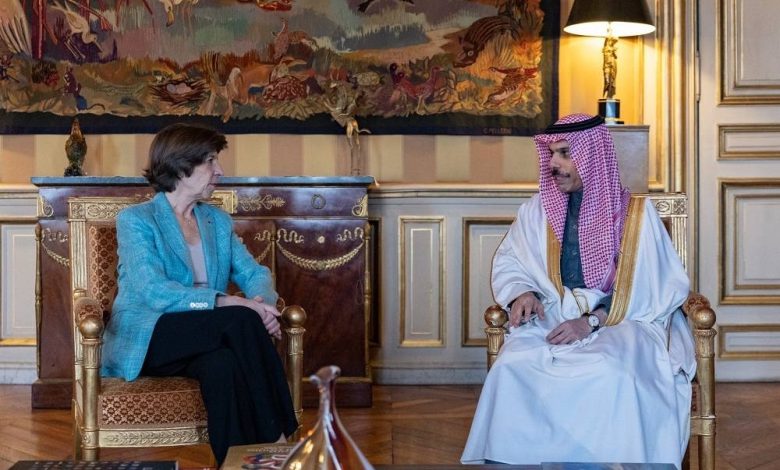 فيصل بن فرحان يبحث مع وزيرة خارجية فرنسا تطوير التعاون الثنائي وفق رؤية 2030 - أخبار السعودية