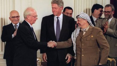وزير إسرائيلي سابق عن أوسلو: مشكلة الفلسطينيين أنهم صدقونا