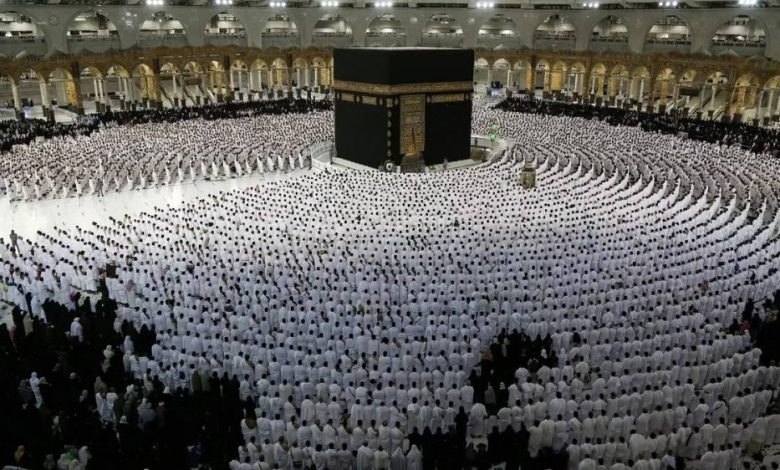 لمنع الازدحام والتجمع.. فتح عدد من المداخل والمخارج للمصلين بالمسجد الحرام - أخبار السعودية