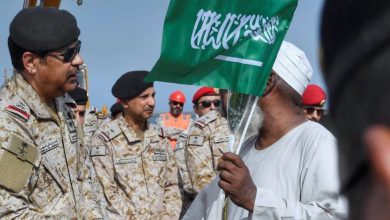 استمراراً لجهود المملكة في إجلاء العالقين في السودان.. وصول 195 شخصاً من رعايا الدول الشقيقة والصديقة إلى جدة - أخبار السعودية