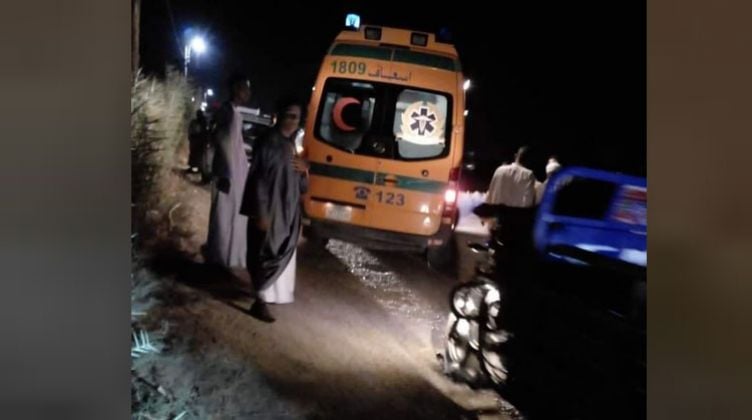 إصابة ٣ أشخاص سودانيين الجنسية فى حادث انقلاب سيارة بقنا
