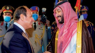 الرئيس السيسي يصل جدة للقاء ولي العهد السعودي لبحث العلاقات
