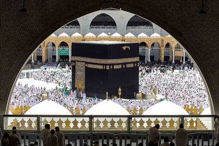 السعودية: أعداد المعتمرين والزوار تجاوزت 7 ملايين في 8 أيام من رمضان