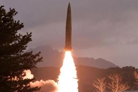 كوريا الشمالية تطلق صاروخاً بالستيا غير محدّد
