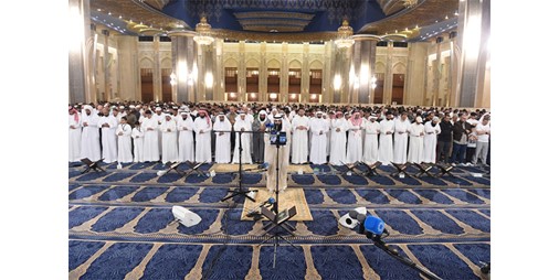 مساجد الكويت أحيت ليلة 23 رمضان في أجواء إيمانية والمسجد الكبير فاق 8700 مصل