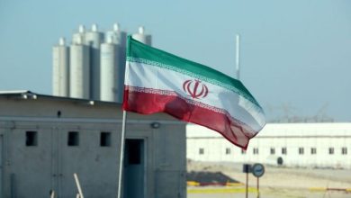 موقع عبري: واشنطن تبحث تخفيف بعض العقوبات على إيران.. هذا هو المقابل..