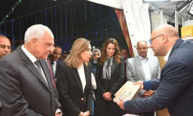 وزيرة الثقافة: خصومات تصل لـ50% في معرض فيصل للكتاب