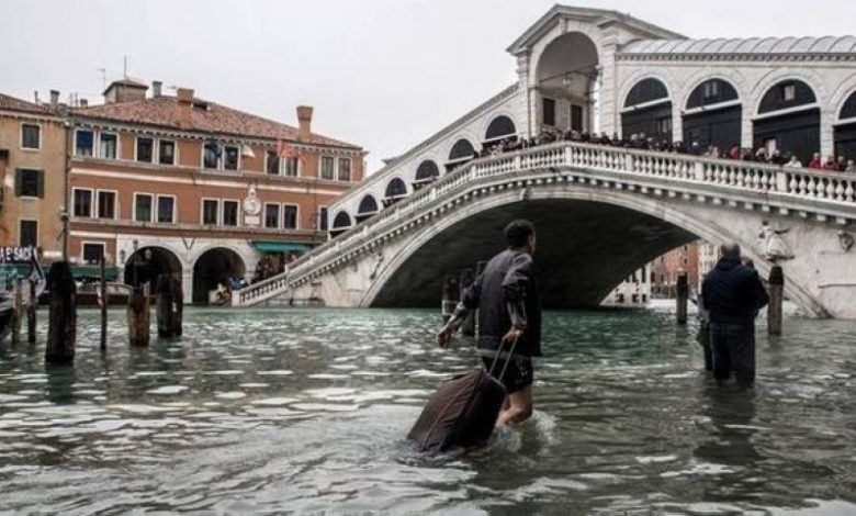 إجلاء 900 شخص جراء أمطار غزيرة وفيضانات في إيطاليا - أخبار السعودية