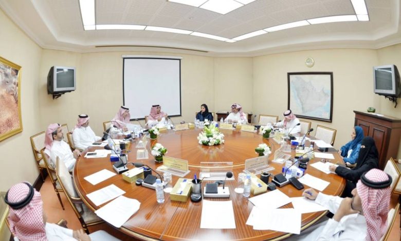 «تجارة الشورى» تناقش التقرير السنوي لـ«المحتوى المحلي» - أخبار السعودية