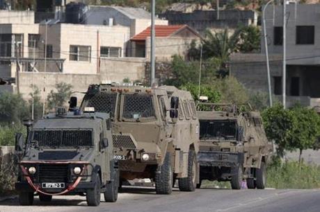الاحتلال ينصب حاجزا عسكريا في رام الله