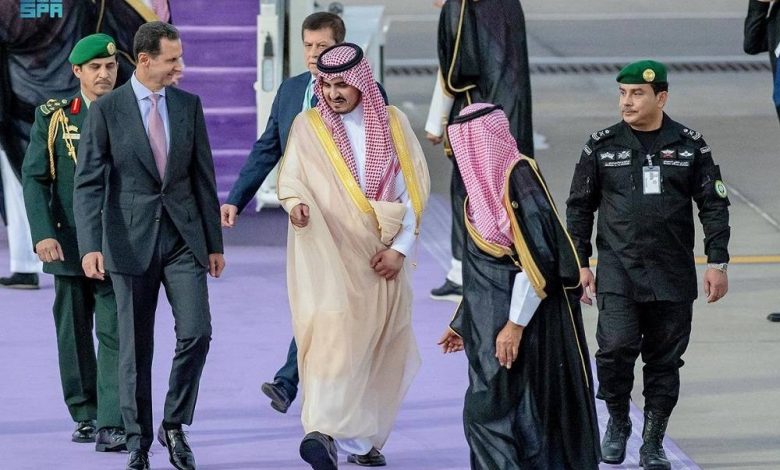 الرئيس السوري بشار الأسد يصل إلى جدة للمشاركة في القمة العربية الـ32 - أخبار السعودية