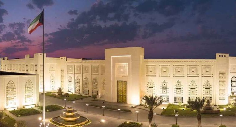 الكويت تدين وتستنكر قيام مجموعة مسلحة باقتحام مبنى سفارة قطر في الخرطوم