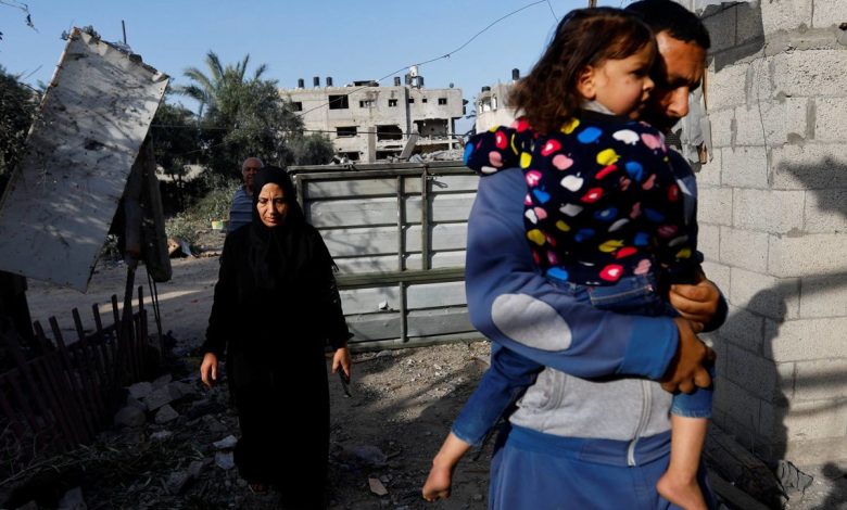 حياة الفلسطينيين والإسرائيليين تعود لطبيعتها بعد هدنة غزة