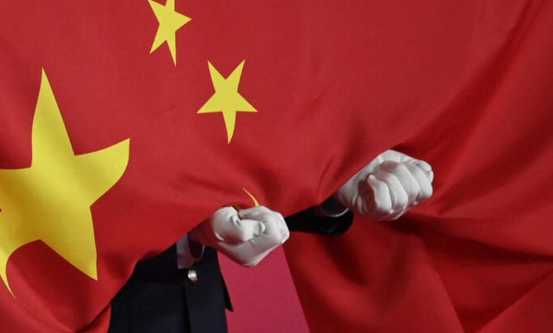 خطوة مفاجئة.. الصين تخطر السفارات لديها بإزالة اللافتات الدعمة لأوكرانيا و “الشواذ”