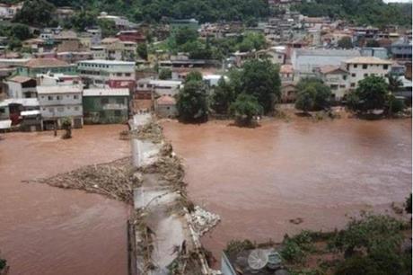 البرازيل: مصرع 11 شخصا وفقدان 20 جراء إعصار