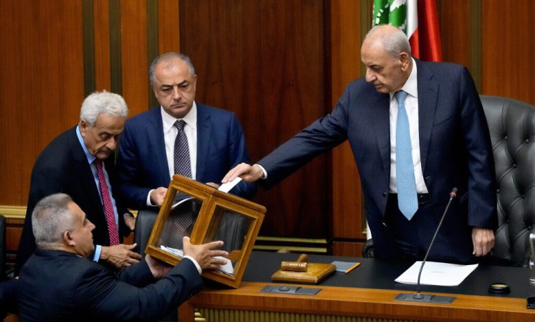 البرلمان اللبناني يفشل مجددا في انتخاب رئيسا للجمهورية وسط انقسام سياسي حاد